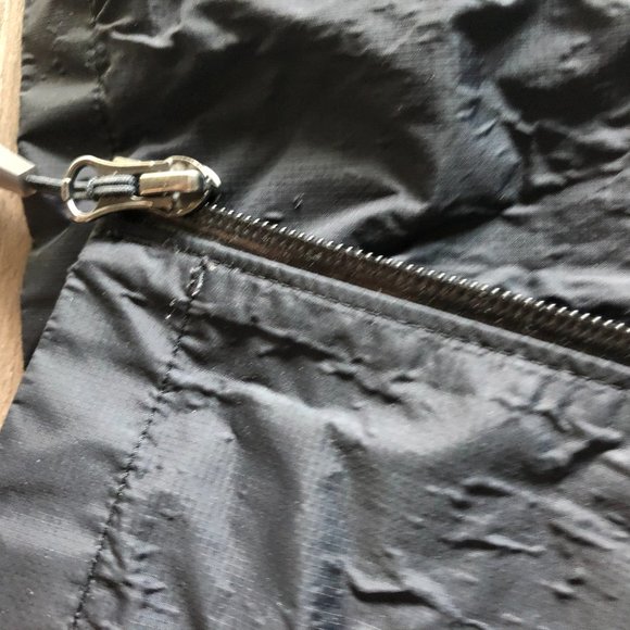 MEC Gore-Tex Flash Cloud Women's Raincoat - Picture 13 of 17